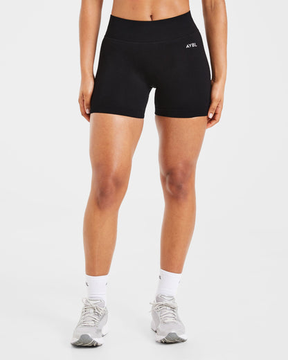 Adapt Seamless Shorts - (Black friday)